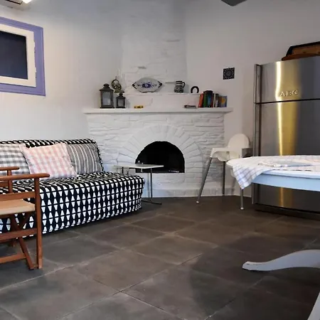 The Charming House, Ideal For 4 To 5 People * Ioulis